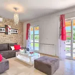 Bella * Hreljići