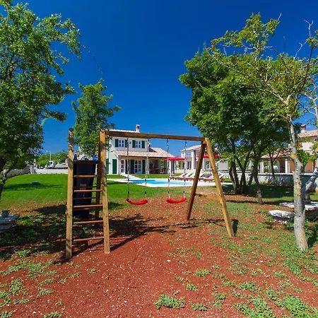 Bella Hreljići
