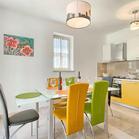 Bella Nyaraló Hreljići